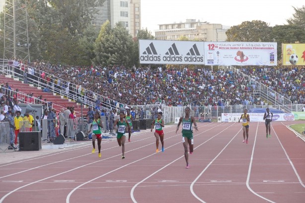 It was a 1-2 for Nigeria in the women's 400m as Tosin Adeloye and Esther Asamu set the pace.