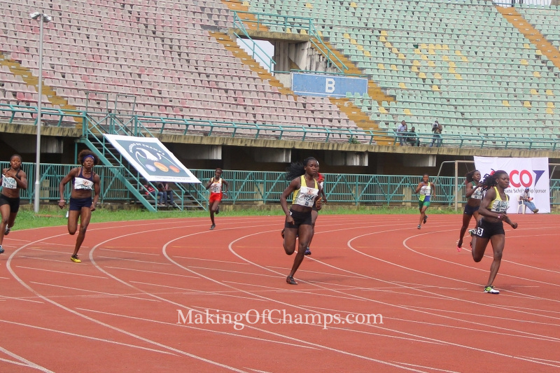 Ajayi (Right) was the woman to beat in the 400m finals.